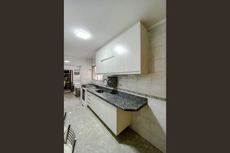 Apartamento à venda com 94m², 3 quartos e 2 vagas Apartamento à venda com 94m², 3 quartos e 2 vagasCozinha