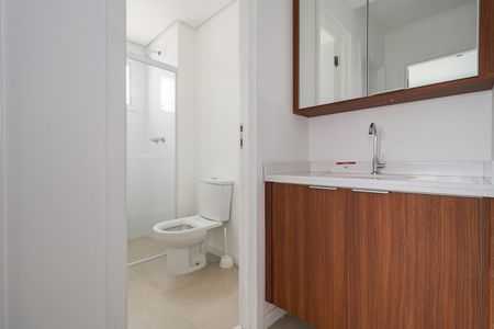 Apartamento para alugar com 58m², 2 quartos e 2 vagas Apartamento para alugar com 58m², 2 quartos e 2 vagasBanheiro Social