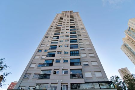 Apartamento para alugar com 58m², 2 quartos e 2 vagas Apartamento para alugar com 58m², 2 quartos e 2 vagasFachada