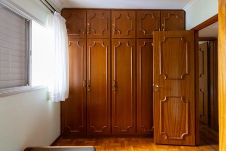 Apartamento à venda com 116m², 3 quartos e 1 vagaQuarto 2