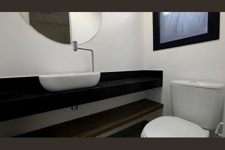 Lavabo de casa para alugar com 2 quartos, 90m² em Vila Ipojuca, São Paulo