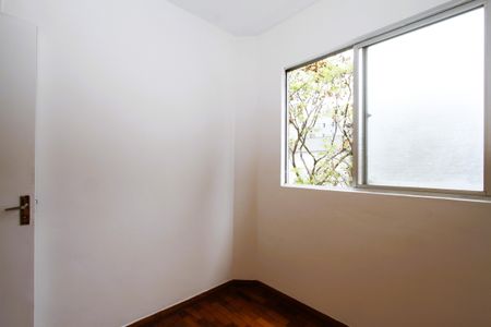 Apartamento para alugar com 60m², 3 quartos e 1 vagaQuarto 2