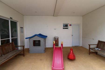Apartamento à venda com 53m², 2 quartos e 1 vagaÁrea Comum - Playground