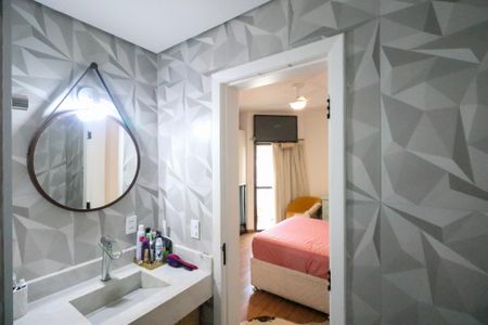 Apartamento à venda com 172m², 3 quartos e 2 vagasBanheiro da Suíte 2