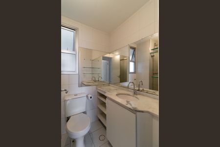 Apartamento à venda com 63m², 2 quartos e 1 vaga Apartamento à venda com 63m², 2 quartos e 1 vagaBanheiro Social