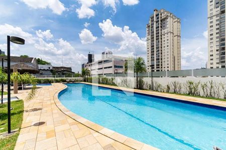 Apartamento à venda com 210m², 3 quartos e 2 vagas Apartamento à venda com 210m², 3 quartos e 2 vagasÁrea comum - Piscina