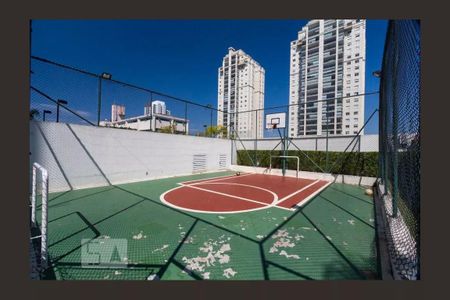 Apartamento à venda com 210m², 3 quartos e 2 vagas Apartamento à venda com 210m², 3 quartos e 2 vagasÁrea comum - Quadra Esportiva