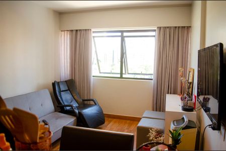 Sala de kitnet/studio para alugar com 1 quarto, 40m² em Setor Oeste, Goiânia