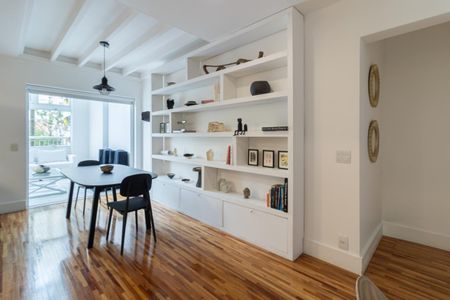 Sala de apartamento para alugar com 1 quarto, 82m² em Vila Nova Conceição, São Paulo