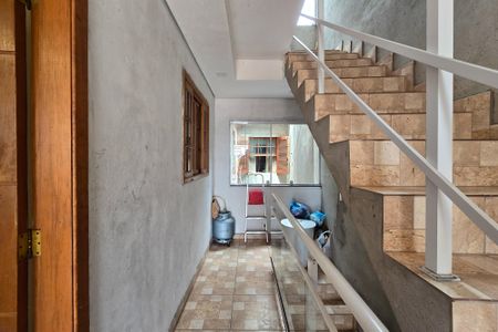 Casa à venda com 200m², 6 quartos e 2 vagas Casa à venda com 200m², 6 quartos e 2 vagasCasa 1 - corredor