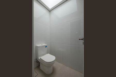 Casa à venda com 346m², 3 quartos e 2 vagas Casa à venda com 346m², 3 quartos e 2 vagasSuíte 1 - Banheiro