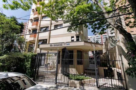 Apartamento à venda com 114m², 3 quartos e 2 vagasFachada e portaria