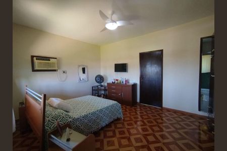 Casa à venda com 3 quartos, 154m² em Piratininga, Niterói