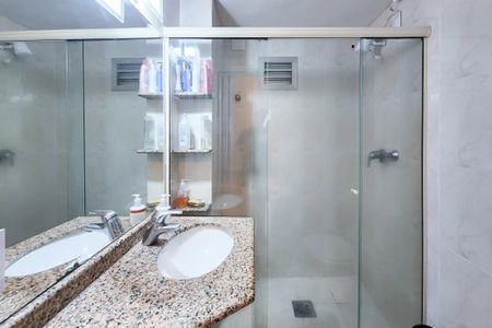 Apartamento para alugar com 60m², 2 quartos e sem vaga Apartamento para alugar com 60m², 2 quartos e sem vagaBanheiro