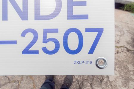 Casa à venda com 280m², 3 quartos e 3 vagas Casa à venda com 280m², 3 quartos e 3 vagasPlaca