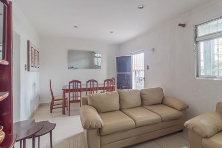 Casa à venda com 280m², 3 quartos e 3 vagas Casa à venda com 280m², 3 quartos e 3 vagasSala