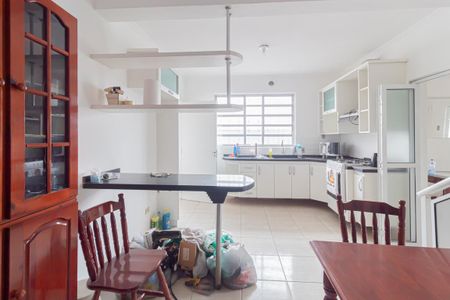 Casa à venda com 280m², 3 quartos e 3 vagas Casa à venda com 280m², 3 quartos e 3 vagasCozinha