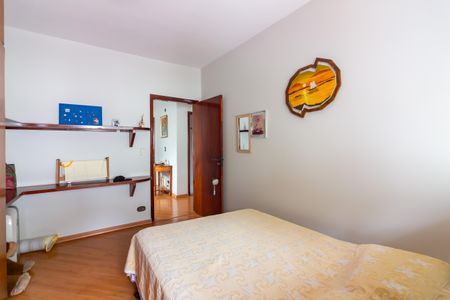 Casa à venda com 303m², 3 quartos e 4 vagas Casa à venda com 303m², 3 quartos e 4 vagasQuarto 1