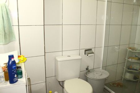 Banheiro de apartamento para alugar com 1 quarto, 44m² em República, São Paulo