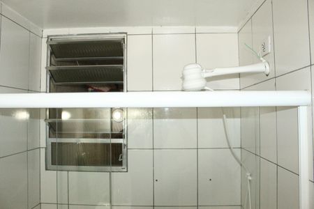 Banheiro de apartamento para alugar com 1 quarto, 44m² em República, São Paulo