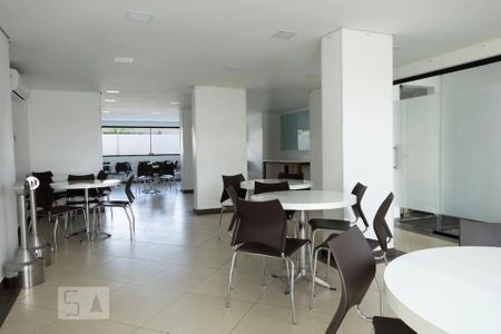 Apartamento à venda com 90m², 3 quartos e 2 vagas Apartamento à venda com 90m², 3 quartos e 2 vagasÁrea comum - Salão de festas