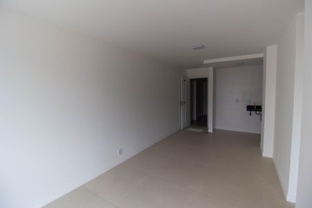 Sala de apartamento para alugar com 2 quartos, 80m² em Piratininga, Niterói