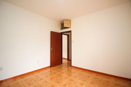 Quarto de apartamento para alugar com 1 quarto, 50m² em Santo Antônio, Porto Alegre