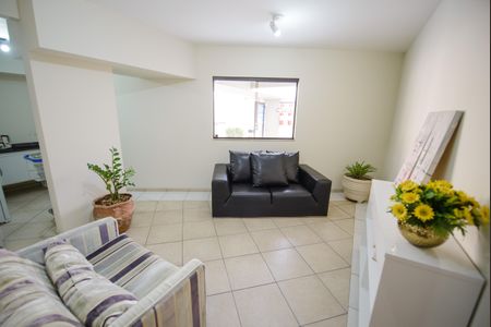 Apartamento para alugar com 82m², 2 quartos e 1 vaga Apartamento para alugar com 82m², 2 quartos e 1 vagaHall de entrada