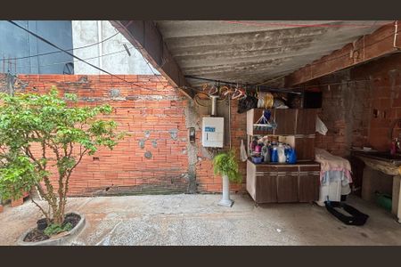 Casa à venda com 100m², 3 quartos e 2 vagas Casa à venda com 100m², 3 quartos e 2 vagasQuintal
