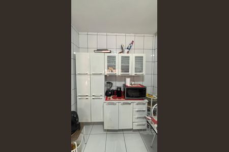 Casa à venda com 100m², 3 quartos e 2 vagas Casa à venda com 100m², 3 quartos e 2 vagasCozinha