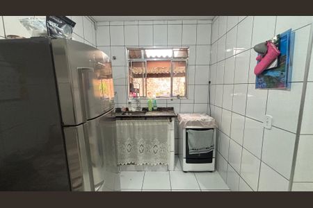 Casa à venda com 100m², 3 quartos e 2 vagas Casa à venda com 100m², 3 quartos e 2 vagasCozinha