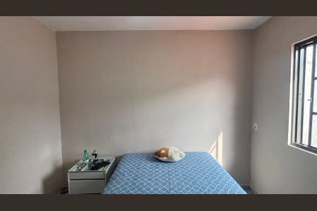 Casa à venda com 100m², 3 quartos e 2 vagas Casa à venda com 100m², 3 quartos e 2 vagasQuarto 1
