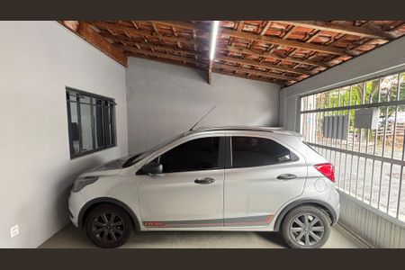 Casa à venda com 100m², 3 quartos e 2 vagas Casa à venda com 100m², 3 quartos e 2 vagasGaragem