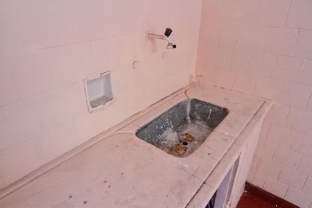 Casa para alugar com 150m², 2 quartos e sem vagaCozinha