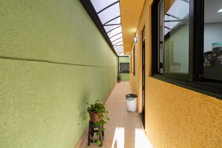 Casa à venda com 260m², 3 quartos e 2 vagasEntrada
