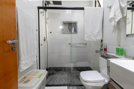 Casa à venda com 260m², 3 quartos e 2 vagasBanheiro da suíte