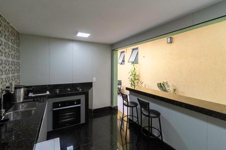 Casa à venda com 260m², 3 quartos e 2 vagasCozinha externa