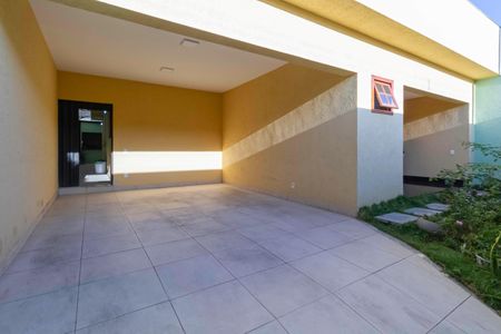 Casa à venda com 260m², 3 quartos e 2 vagasGaragem