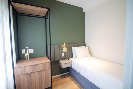 Quarto 1 de apartamento para alugar com 2 quartos, 44m² em Campo Belo, São Paulo
