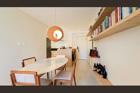 Sala de apartamento à venda com 2 quartos, 58m² em Serra, Belo Horizonte