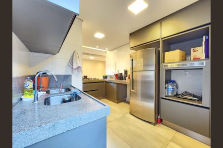 Apartamento à venda com 151m², 3 quartos e 2 vagas Apartamento à venda com 151m², 3 quartos e 2 vagasCozinha