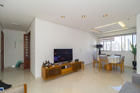 Apartamento para alugar com 101m², 3 quartos e 2 vagas Apartamento para alugar com 101m², 3 quartos e 2 vagasSala de Estar