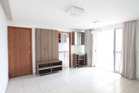 Sala de apartamento para alugar com 3 quartos, 85m² em Buritis, Belo Horizonte