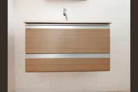 Apartamento à venda com 65m², 1 quarto e sem vaga Apartamento à venda com 65m², 1 quarto e sem vagaBanheiro