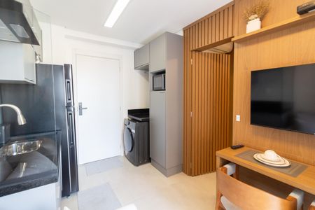 Sala - Cozinha de apartamento para alugar com 1 quarto, 25m² em Vila Butantã, São Paulo