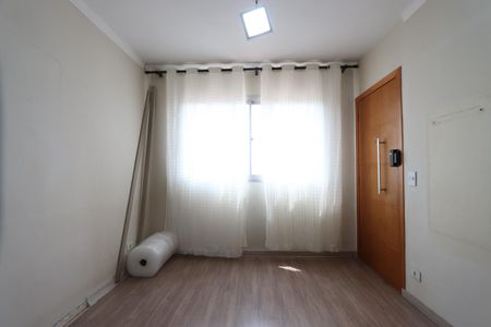 Sala de apartamento para alugar com 2 quartos, 72m² em Vila Diva (zona Leste), São Paulo