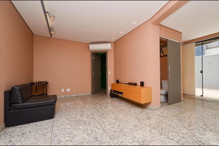 Sala de apartamento à venda com 3 quartos, 142m² em Funcionários, Belo Horizonte