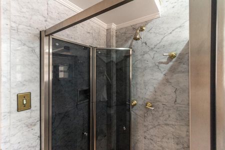 Apartamento à venda com 125m², 2 quartos e 1 vaga Apartamento à venda com 125m², 2 quartos e 1 vagaBanheiro