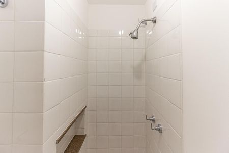 Apartamento à venda com 125m², 2 quartos e 1 vaga Apartamento à venda com 125m², 2 quartos e 1 vagaBanheiro 2