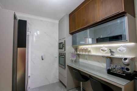 Apartamento à venda com 107m², 2 quartos e 2 vagas Apartamento à venda com 107m², 2 quartos e 2 vagasCozinha